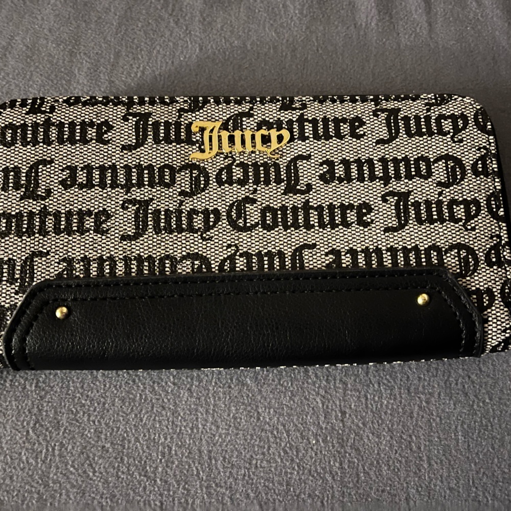 Juicy Couture Wallet